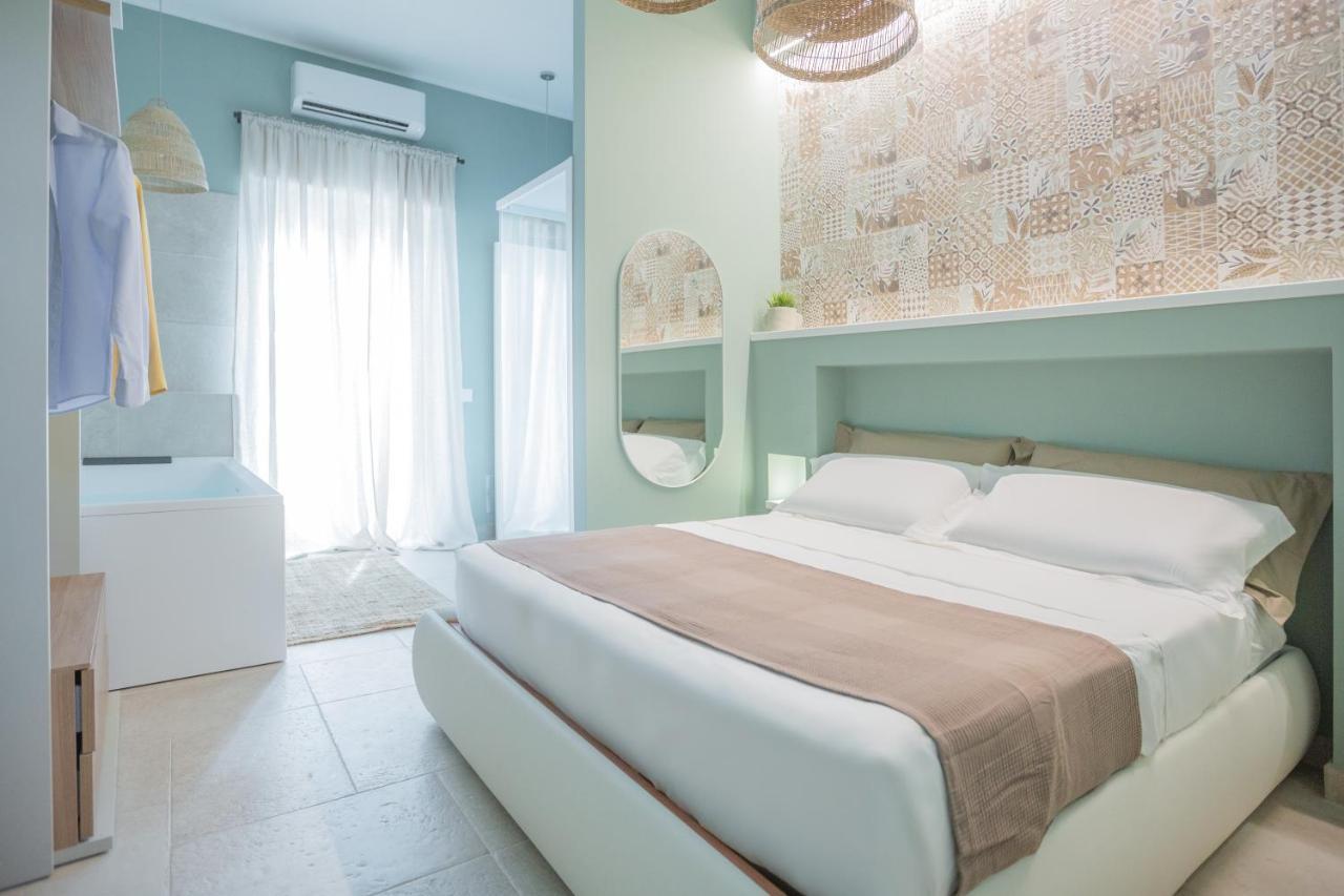 Filia Solis - Old Town Suites & Spa Bríndisi Exterior foto